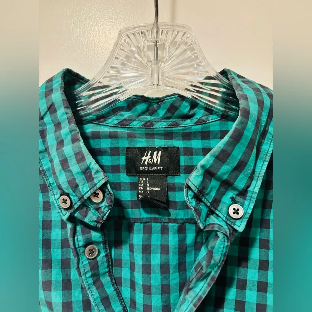 H&M Green Checkered Casual Button Down Shirt, Size Large
